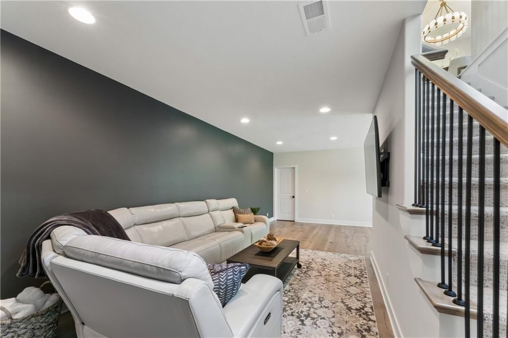 1008 Churchill Circle — photo 29
