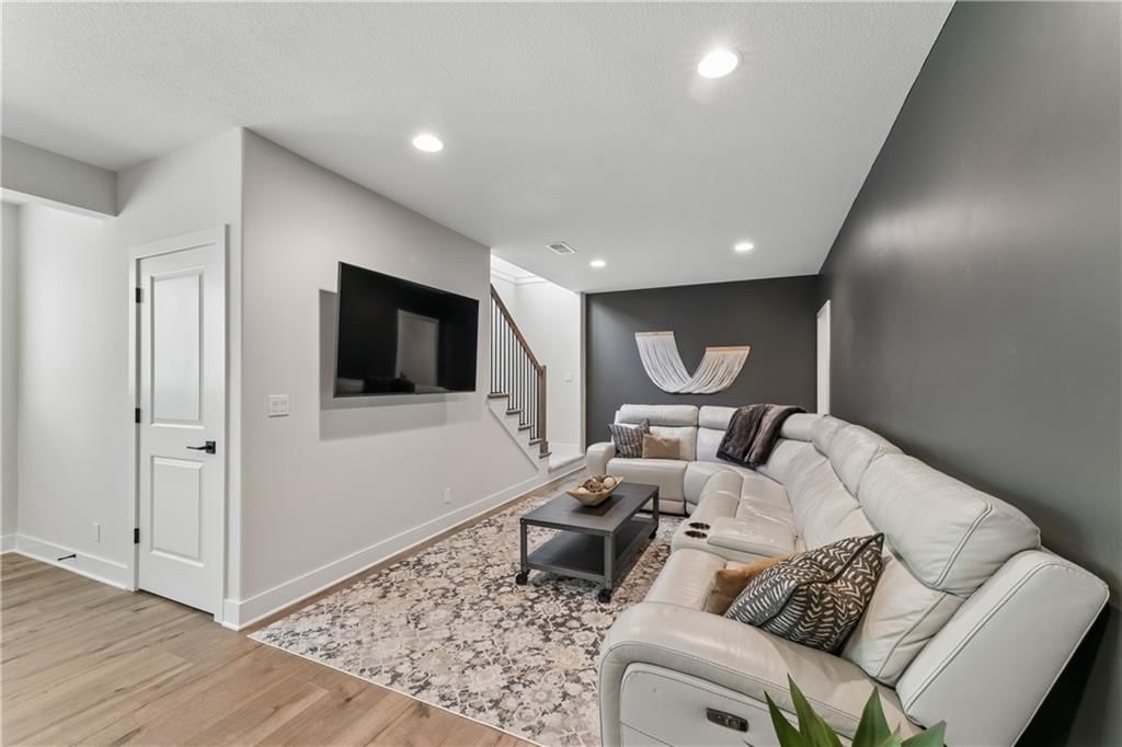 1008 Churchill Circle — photo 30
