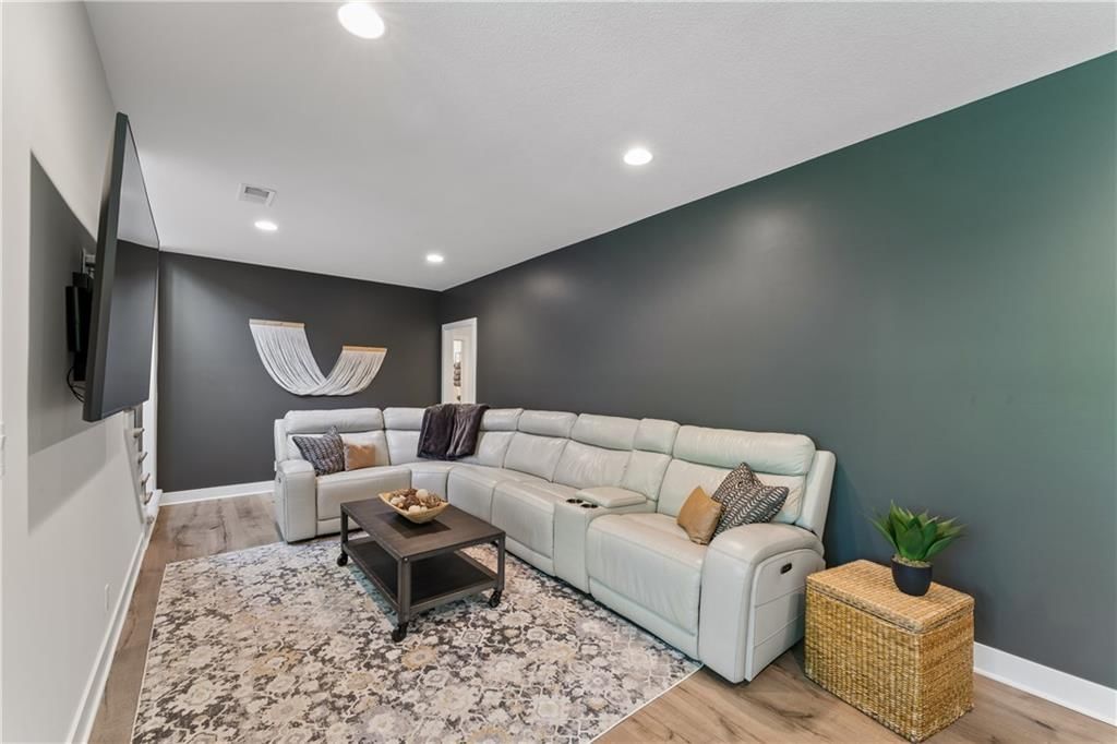 1008 Churchill Circle — photo 31