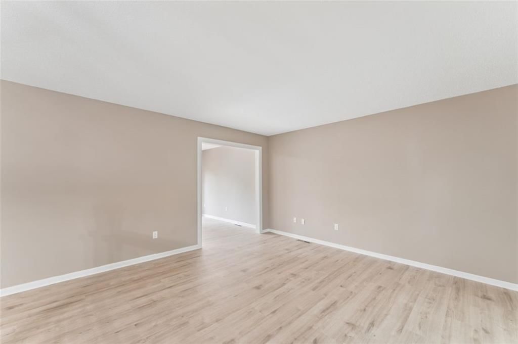 604 S Montclaire Drive — photo 10