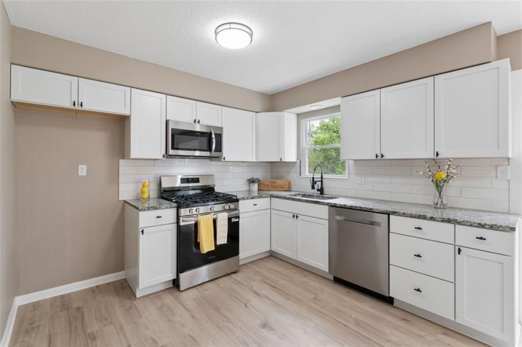 604 S Montclaire Drive — photo 12