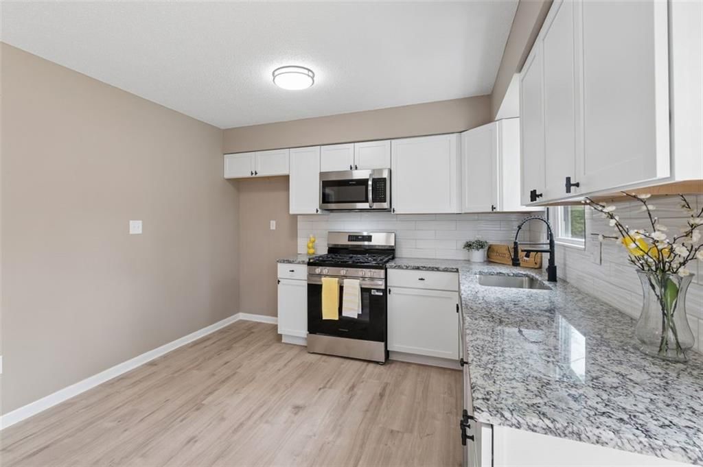 604 S Montclaire Drive — photo 13