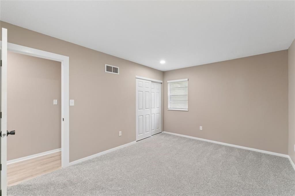 604 S Montclaire Drive — photo 21