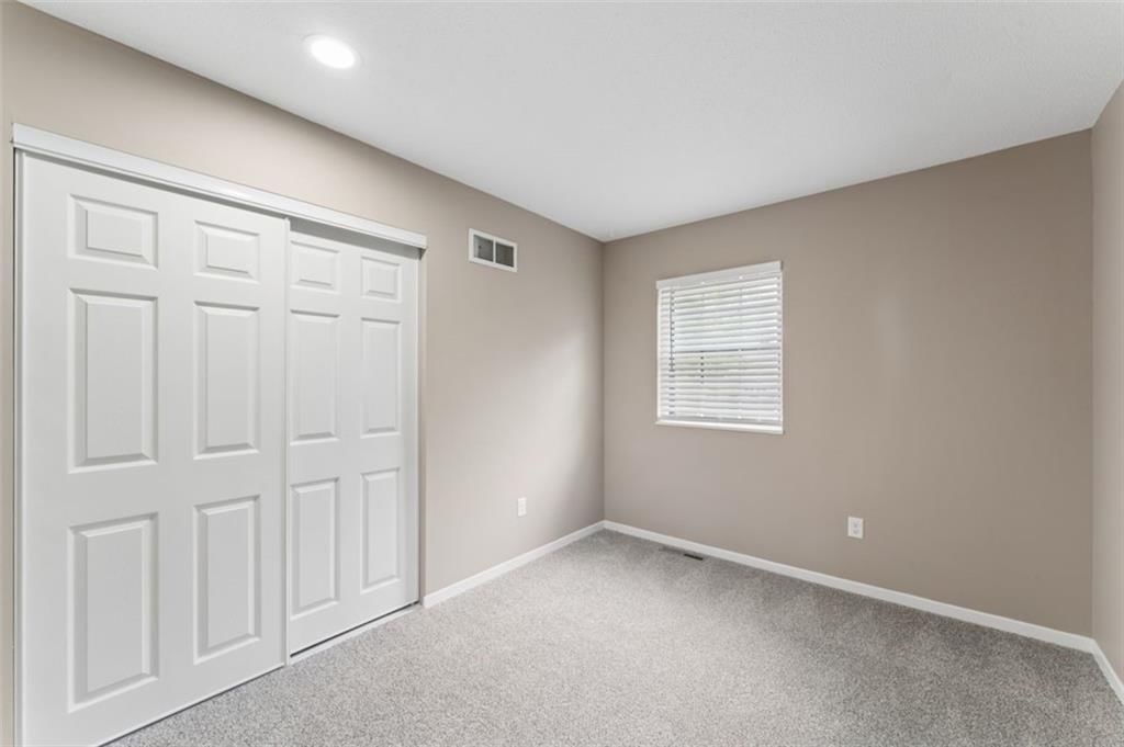 604 S Montclaire Drive — photo 26