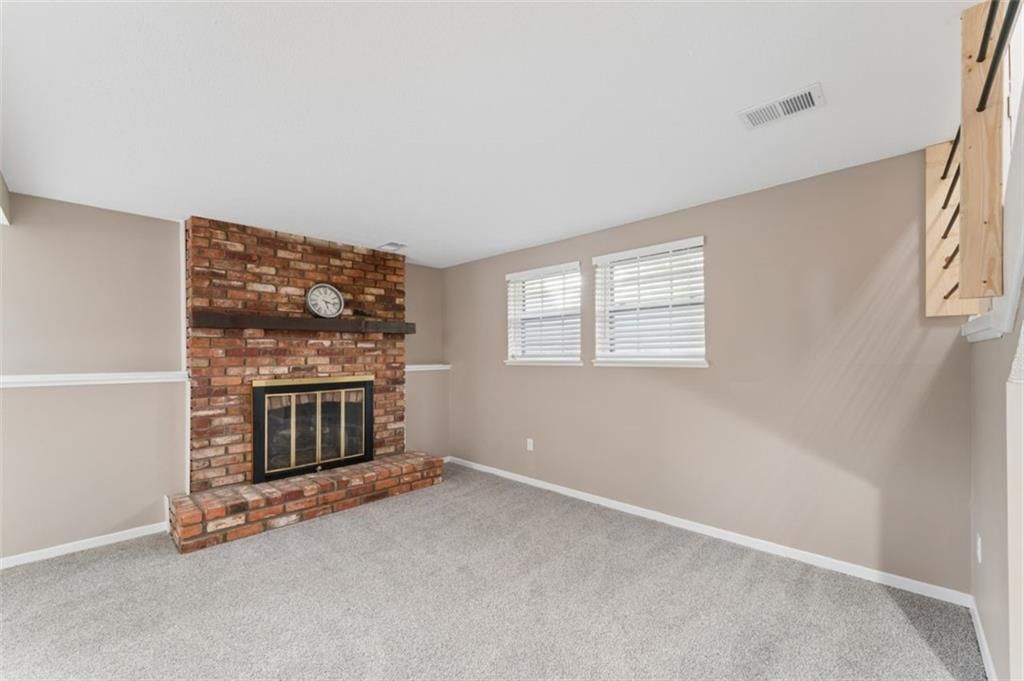 604 S Montclaire Drive — photo 32
