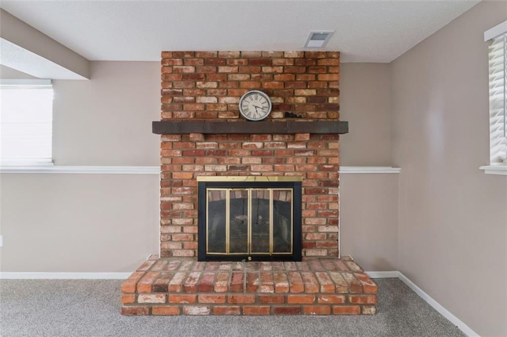 604 S Montclaire Drive — photo 34