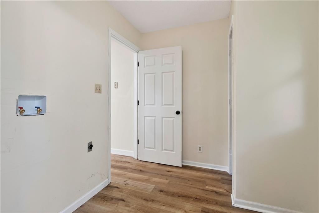 218 Oak Hill Street — photo 23