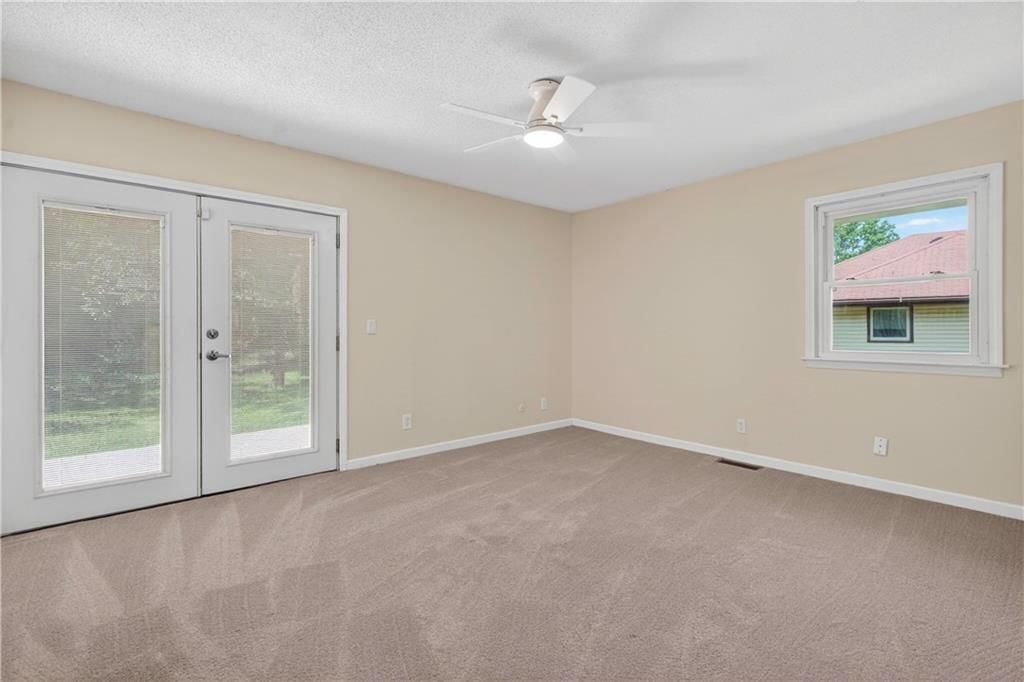 218 Oak Hill Street — photo 25