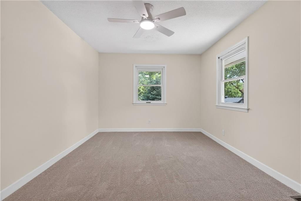 218 Oak Hill Street — photo 33