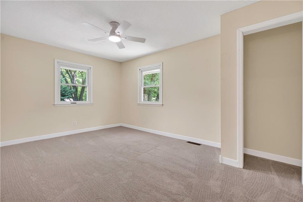 218 Oak Hill Street — photo 34