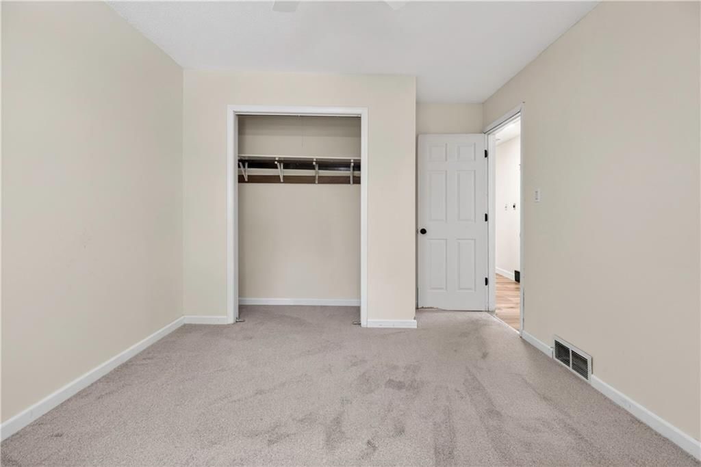 218 Oak Hill Street — photo 36
