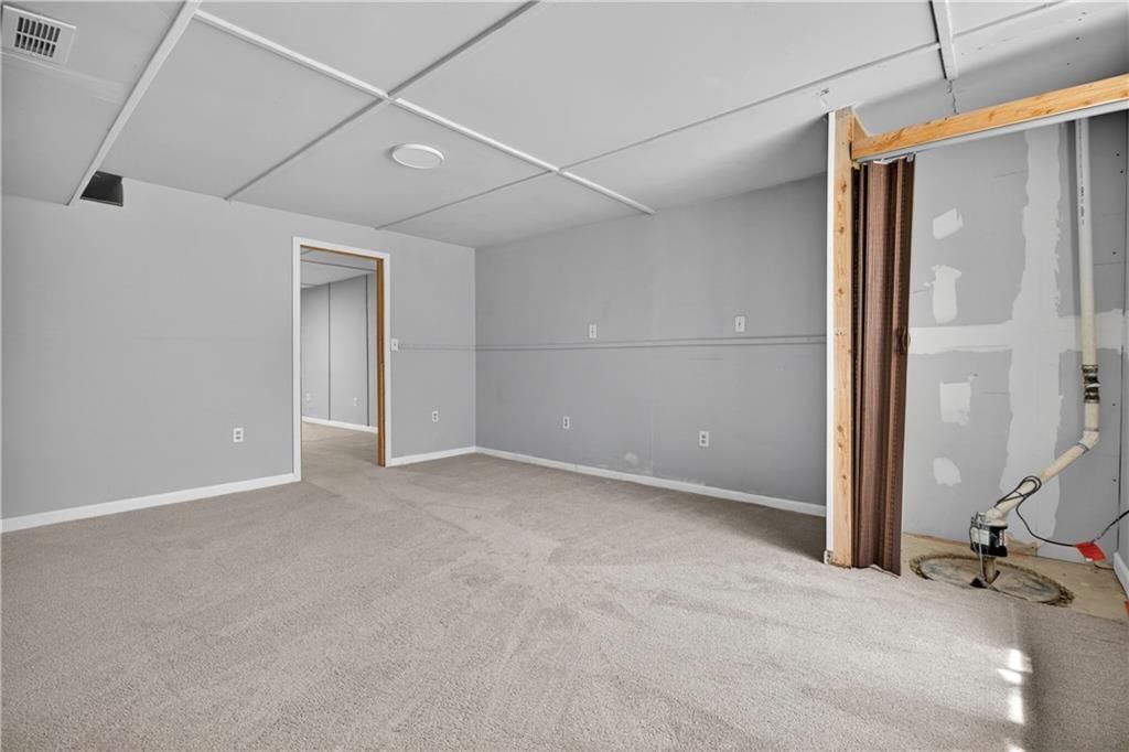 218 Oak Hill Street — photo 45