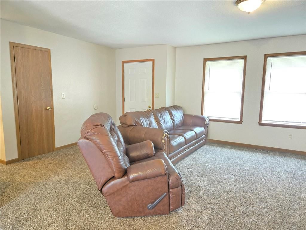 817 W Park Street — photo 13