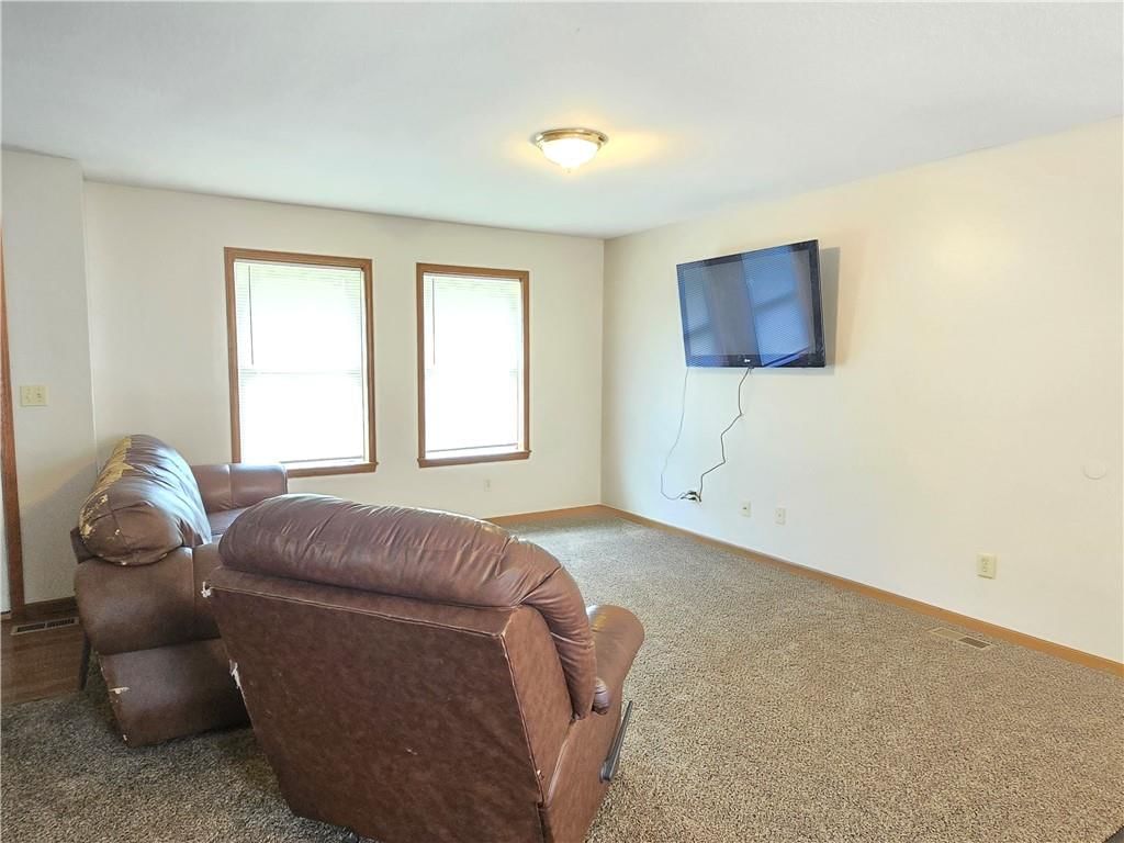 817 W Park Street — photo 14