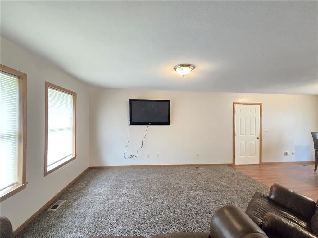 817 W Park Street — photo 15