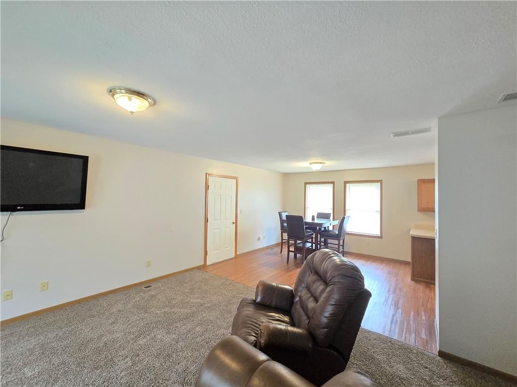 817 W Park Street — photo 16