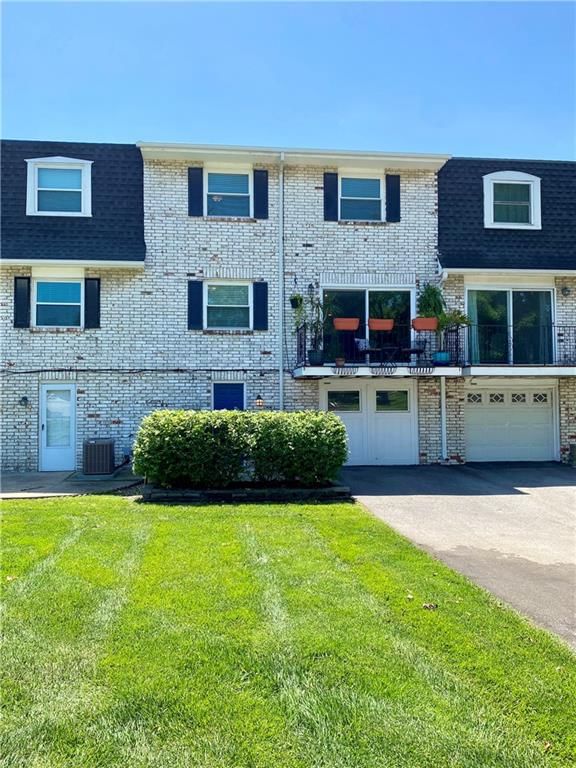 8502 W 84th Street — photo 2