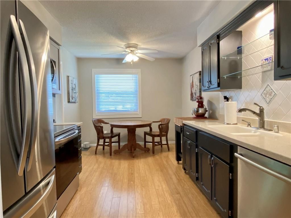 8502 W 84th Street — photo 11