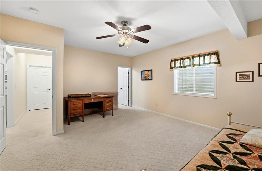 3347 S Wood Avenue — photo 42