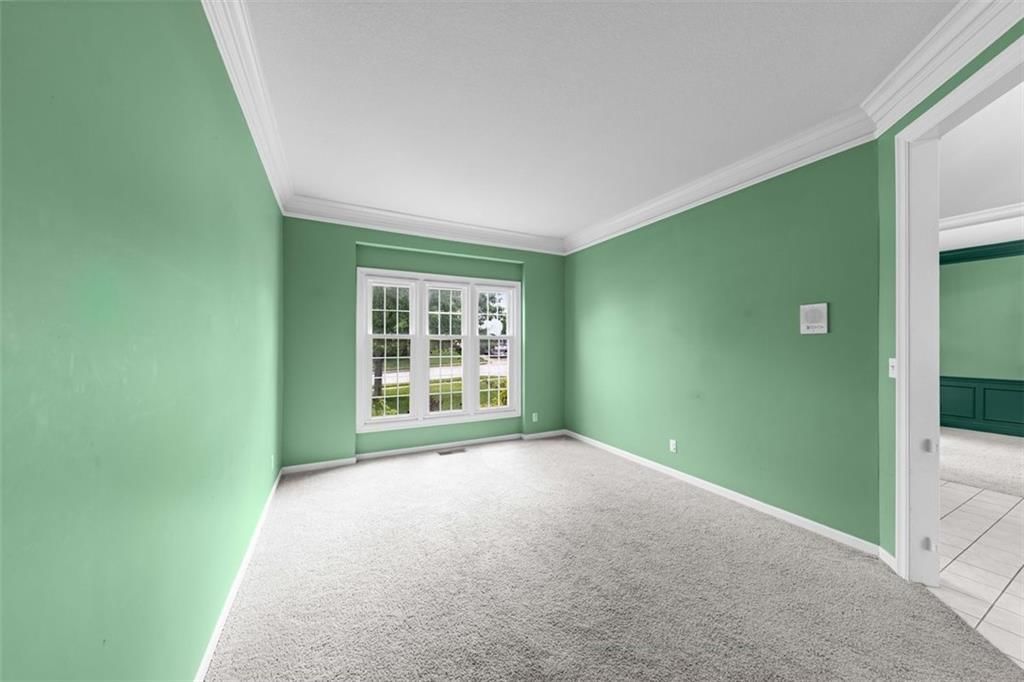 7238 N Myrtle Avenue — photo 4