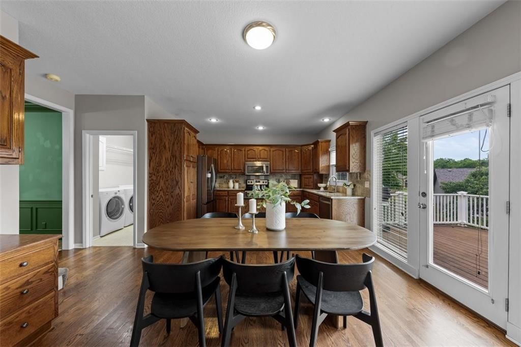 7238 N Myrtle Avenue — photo 9