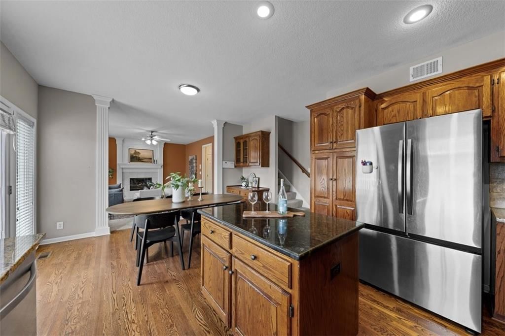 7238 N Myrtle Avenue — photo 11