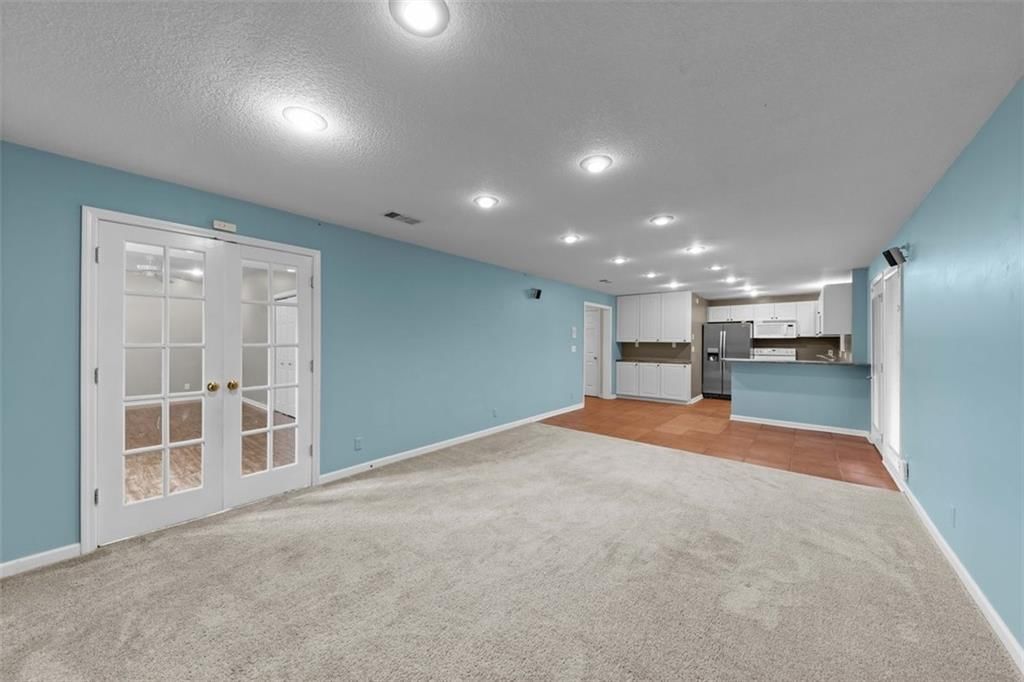 7238 N Myrtle Avenue — photo 26