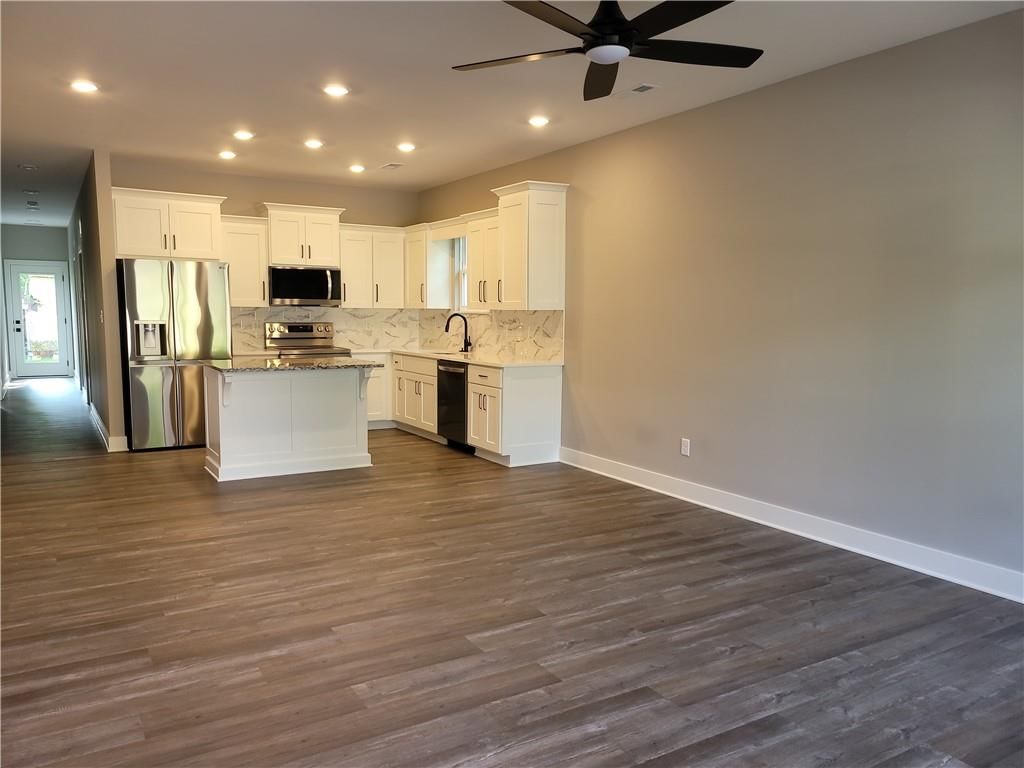 1715 S Hardy Avenue — photo 3