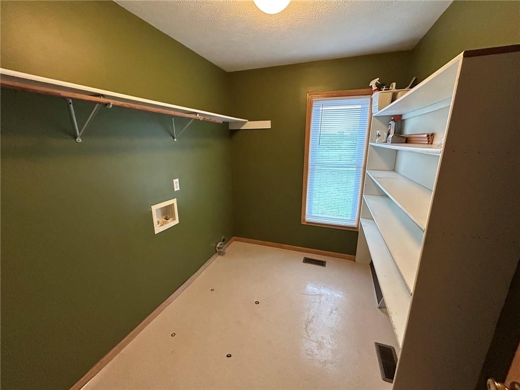 9905 E State Route F Highway — photo 17
