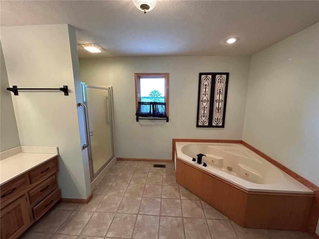 9905 E State Route F Highway — photo 23
