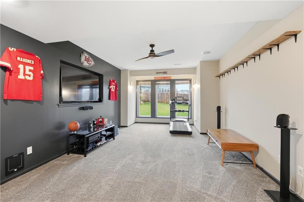 1219 N Heartland Avenue — photo 43