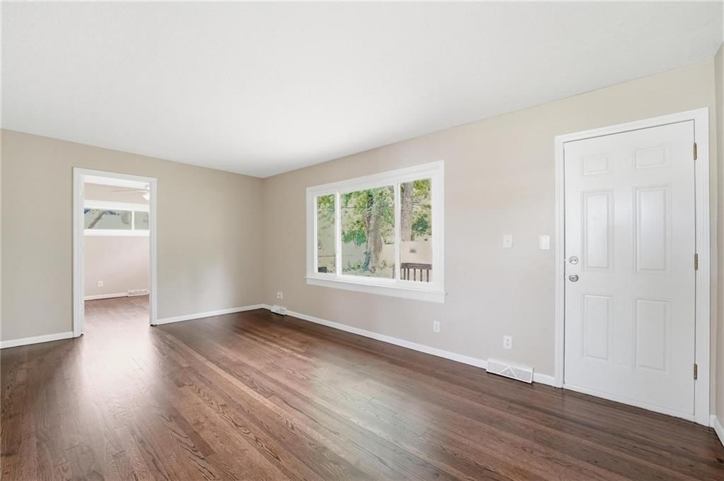 208 SW McClendon Drive — photo 13