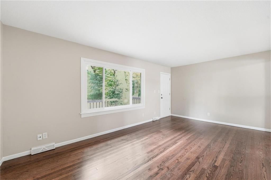 208 SW McClendon Drive — photo 15
