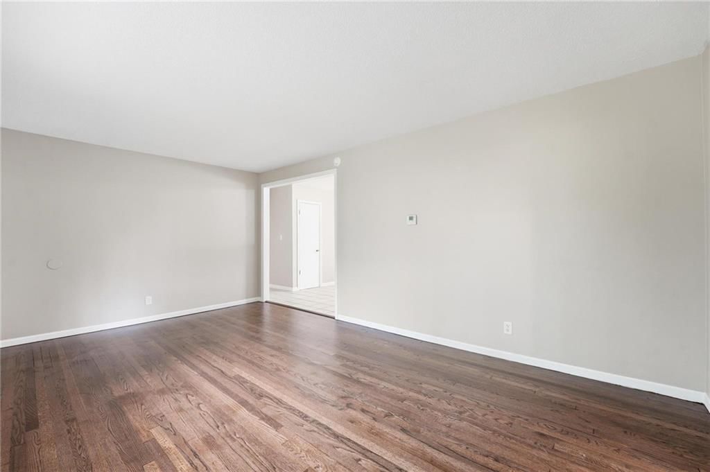 208 SW McClendon Drive — photo 16