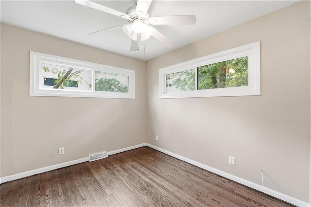 208 SW McClendon Drive — photo 17