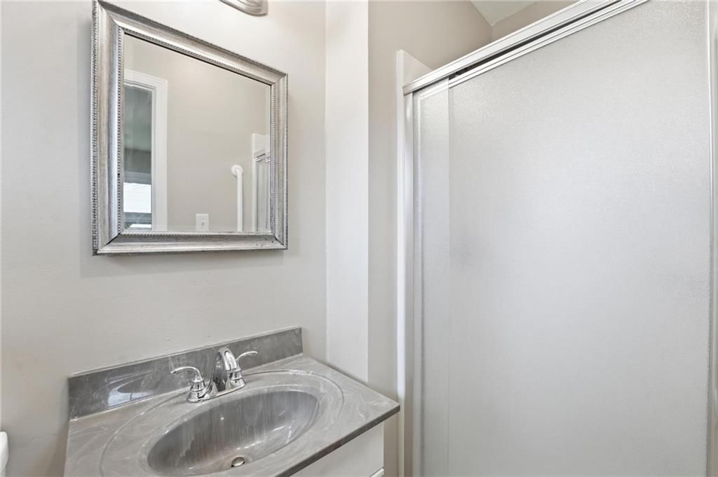208 SW McClendon Drive — photo 27