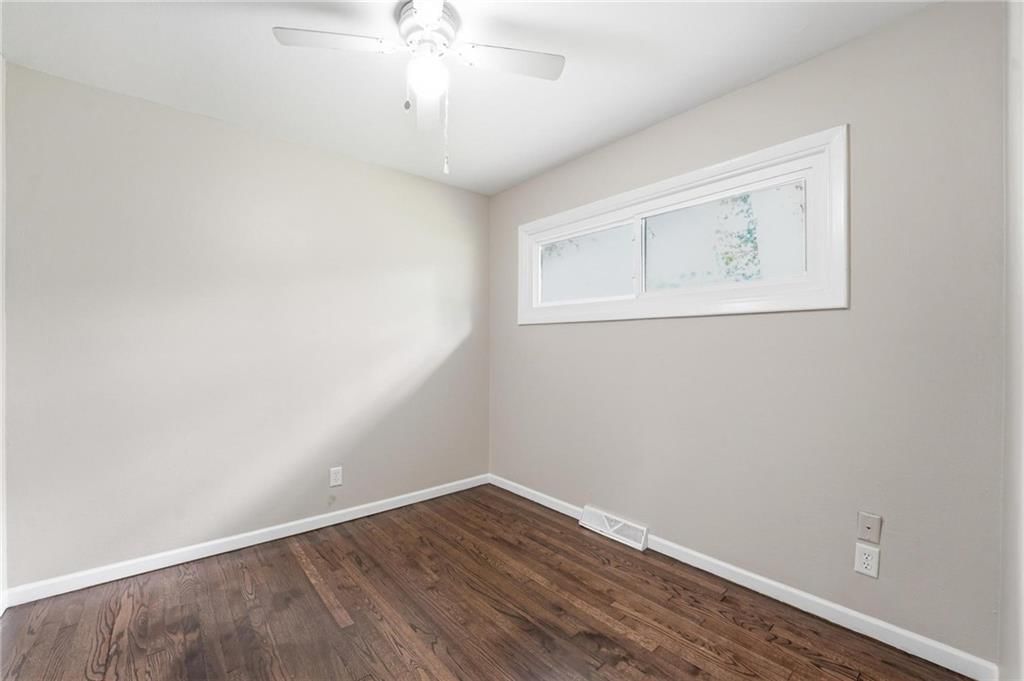 208 SW McClendon Drive — photo 32