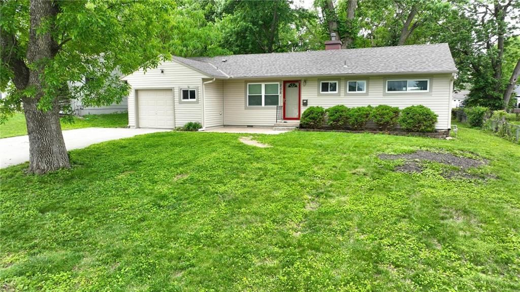 208 SW McClendon Drive — photo 39
