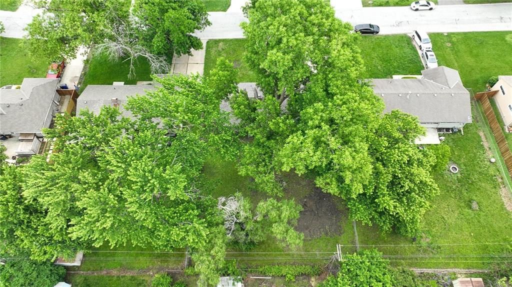 208 SW McClendon Drive — photo 44