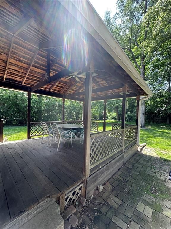 9708 England Drive — photo 15