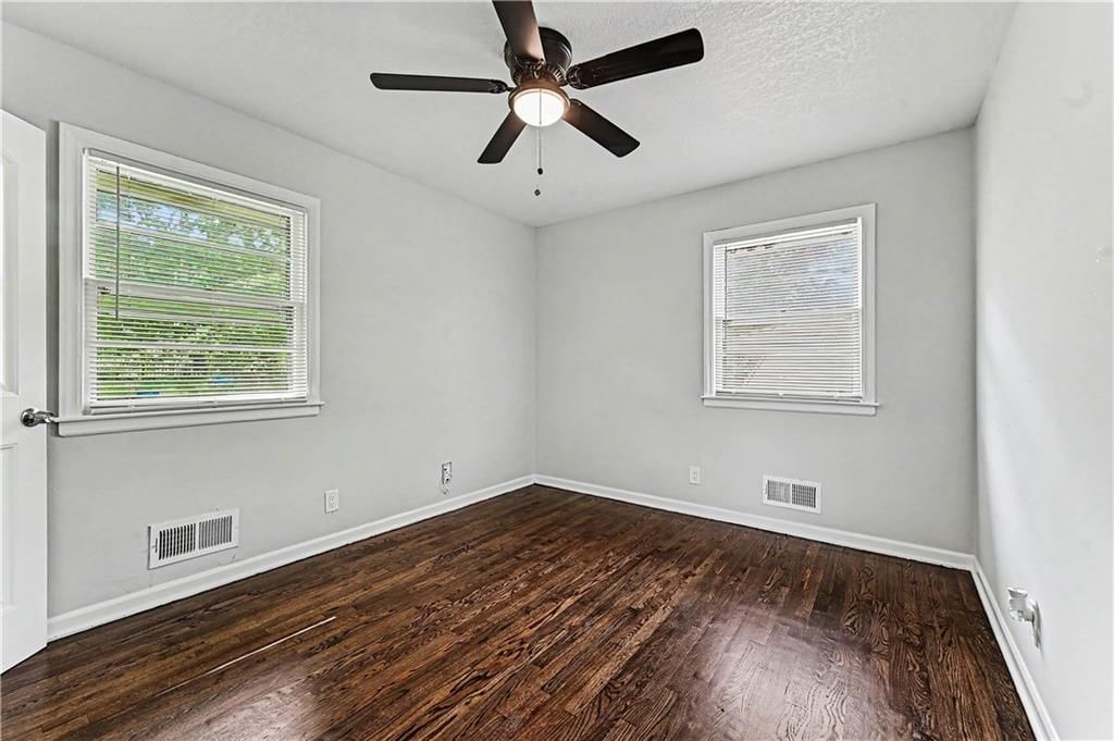 10105 Wheeling Avenue — photo 10