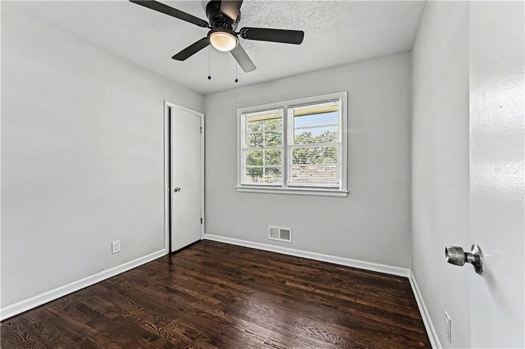 10105 Wheeling Avenue — photo 15