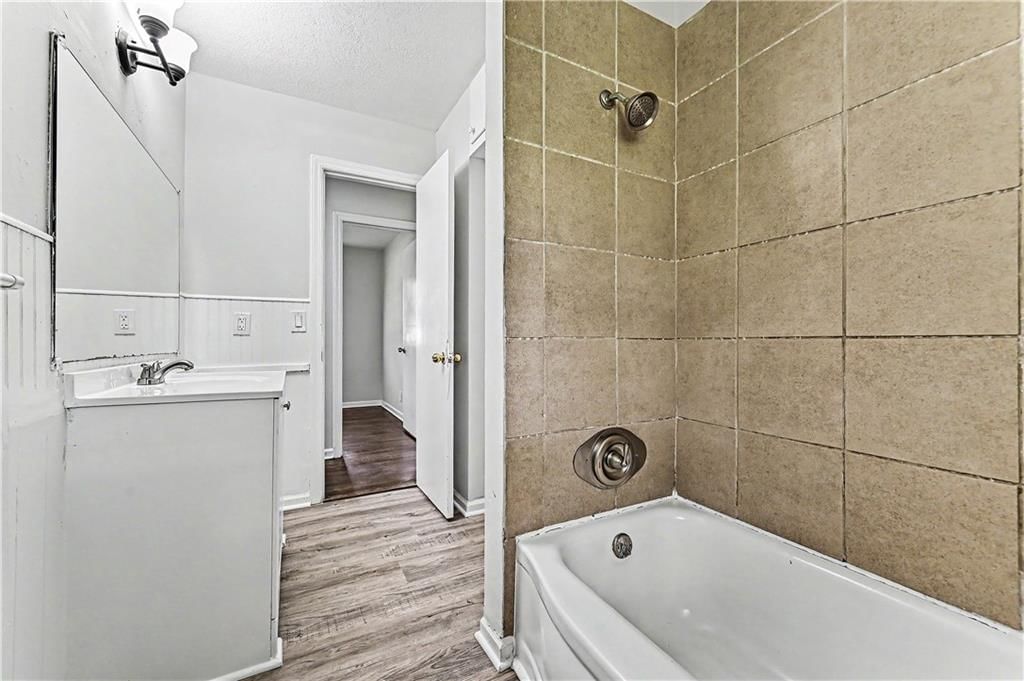 10105 Wheeling Avenue — photo 17