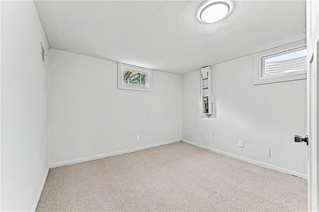 10105 Wheeling Avenue — photo 19