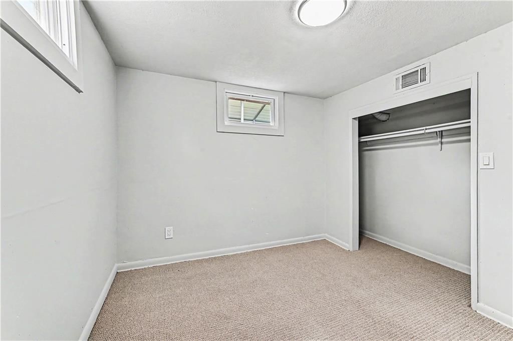 10105 Wheeling Avenue — photo 20