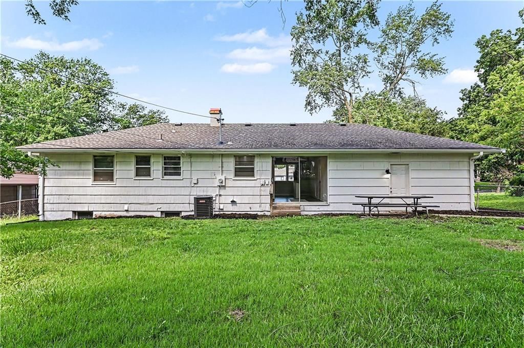 10105 Wheeling Avenue — photo 25