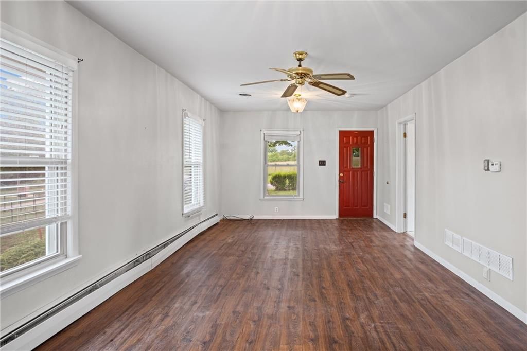 1300 John Street — photo 12