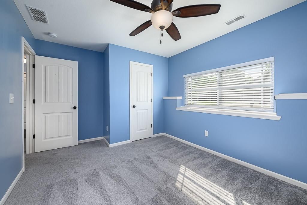 928 N Oak Terrace — photo 23