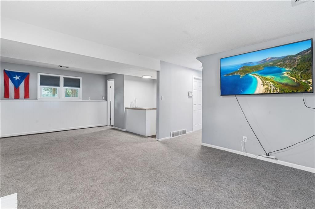 6221 ALBERVAN Street — photo 24
