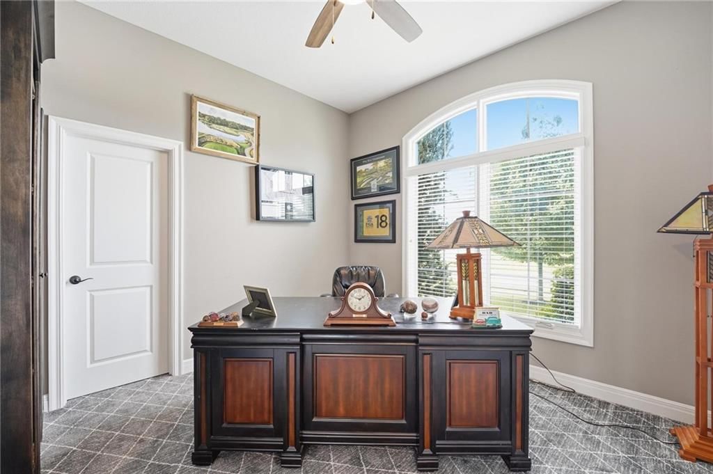 906 Creekmoor Drive — photo 10